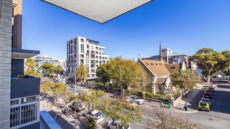 3 Bedroom Property for Sale in Sea Point Western Cape